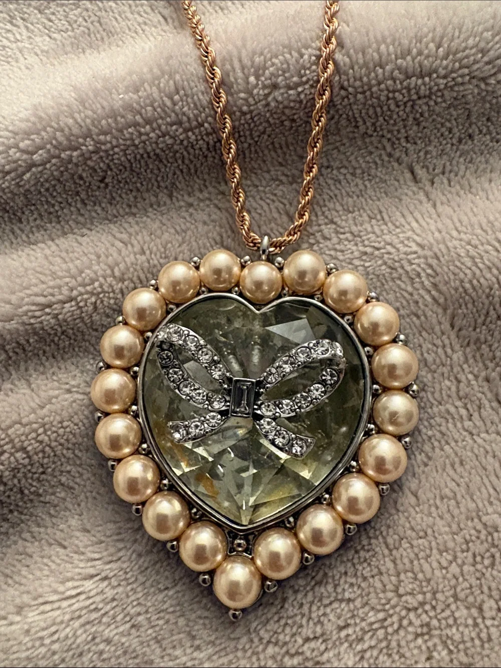 Betsey Johnson necklace